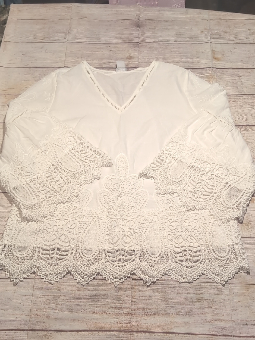 Chico's Women's White Cotton Embroidered Lace V- Neck Bell Sleeve Tunic Top Sz 1